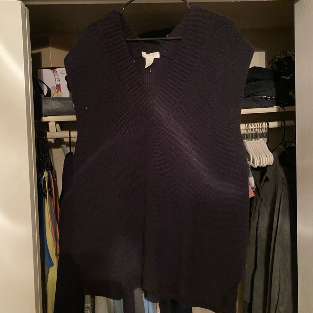 H&M sweater vest